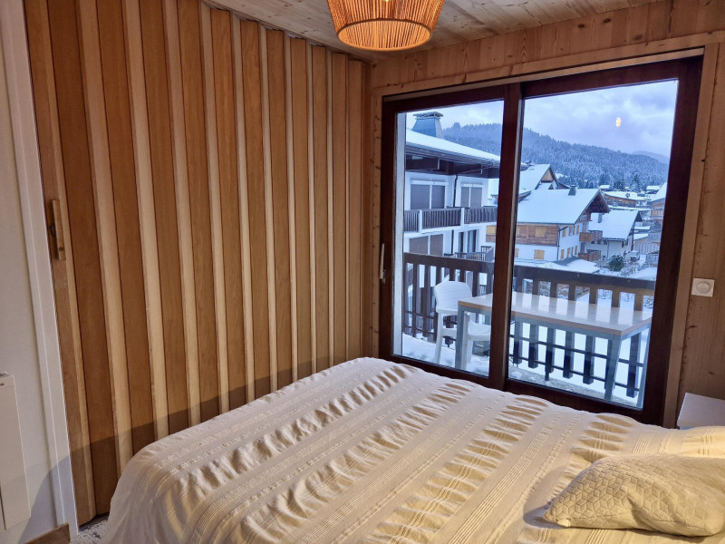 _lv_images__lot_0000000043_07_19190885