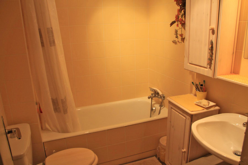 _lv_images__lot_0000000053_06_17697128 _lv_images__lot_0000000053_06_17697128