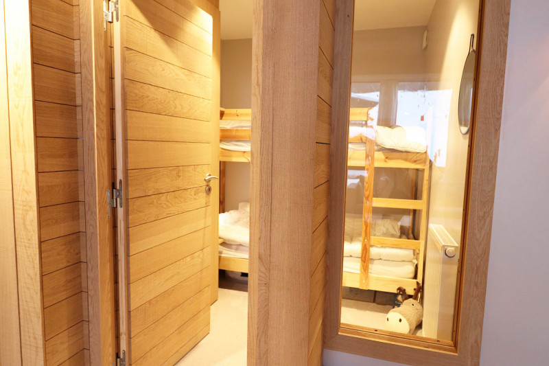 _lv_images__lot_0000000055_09_18108146 _lv_images__lot_0000000055_09_18108146