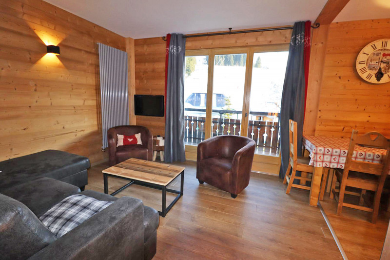 _lv_images__lot_0000000071_10_19391553