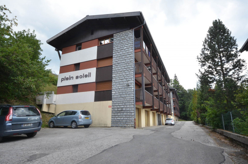 _lv_images__lot_0000000077_08_18051994 _lv_images__lot_0000000077_08_18051994