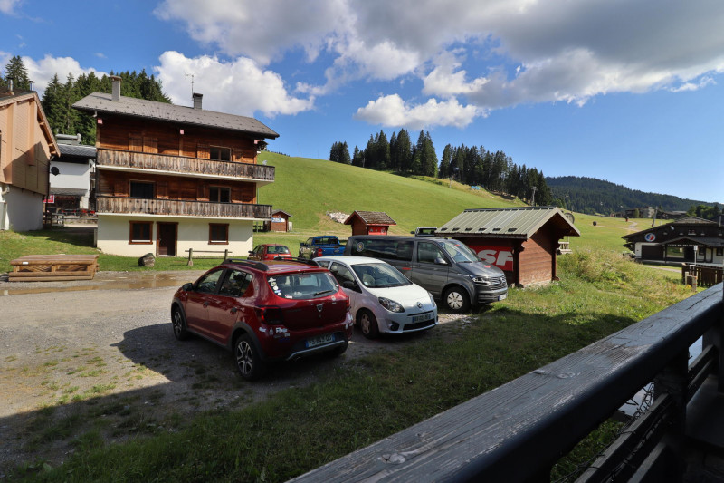 _lv_images__lot_0000000079_12_17642670 _lv_images__lot_0000000079_12_17642670