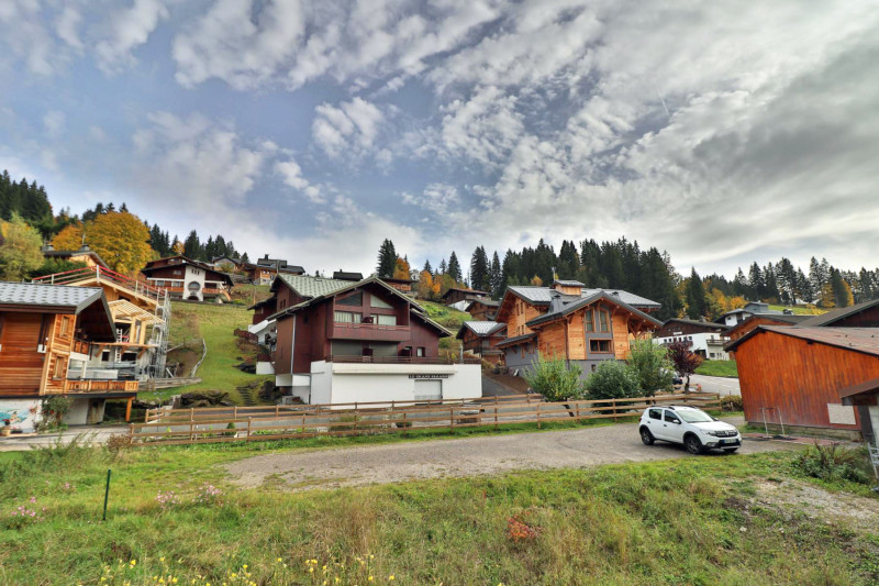 _lv_images__lot_0000000082_11_18071158 _lv_images__lot_0000000082_11_18071158