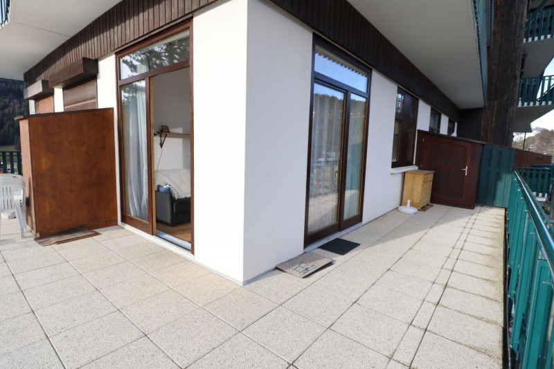 _lv_images__lot_0000000086_04_17979442 _lv_images__lot_0000000086_04_17979442