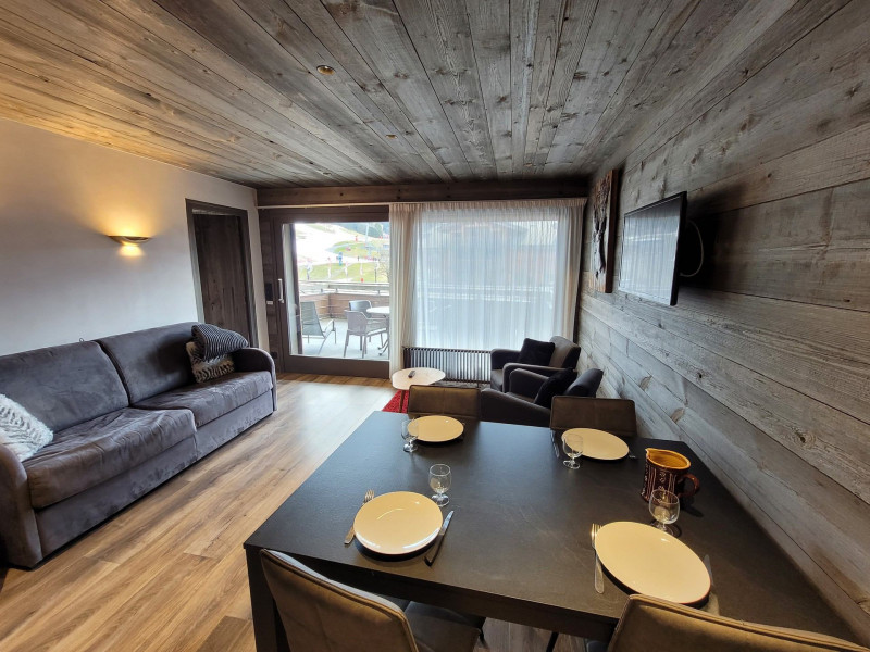 _lv_images__lot_0000000101_04_19140537