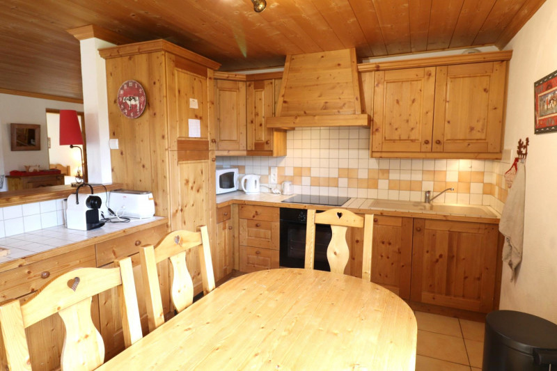 _lv_images__lot_0000000111_04_17979040 _lv_images__lot_0000000111_04_17979040