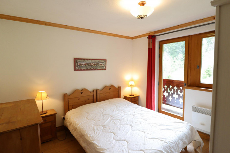 _lv_images__lot_0000000111_08_18930625