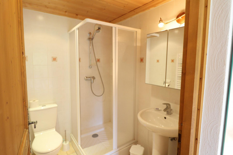 _lv_images__lot_0000000111_12_19172287 _lv_images__lot_0000000111_12_19172287