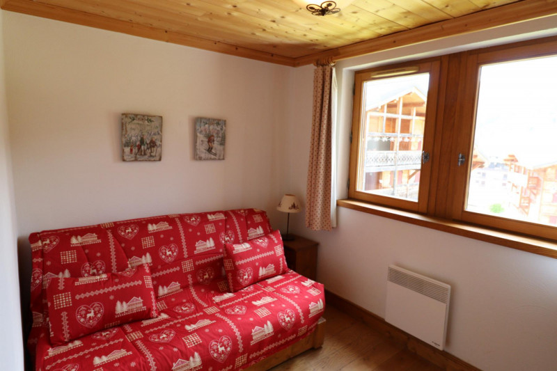 _lv_images__lot_0000000111_13_18787519