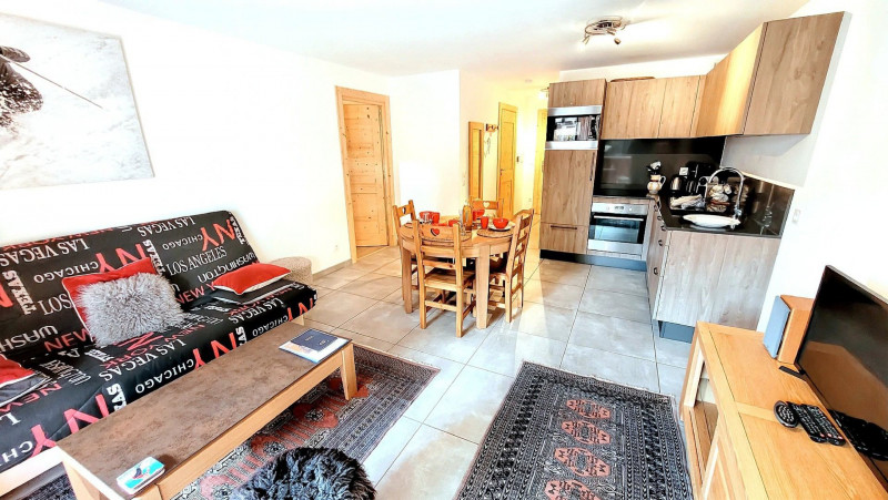 _lv_images__lot_0000000113_02_18482597