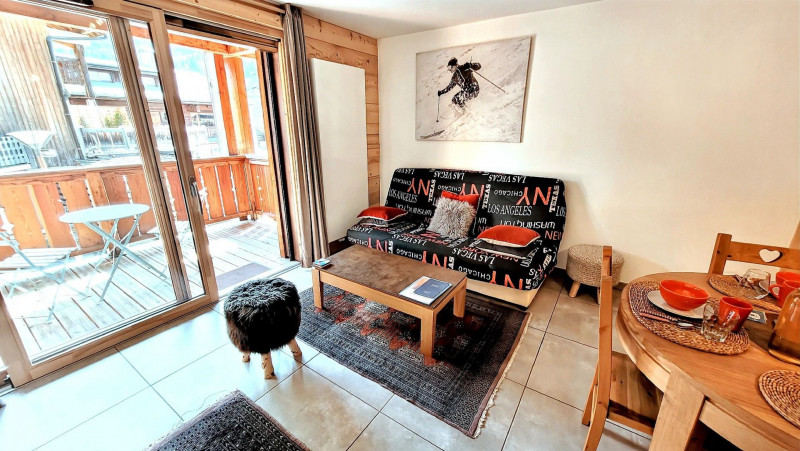 _lv_images__lot_0000000113_03_18075865