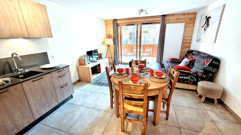 _lv_images__lot_0000000113_05_19215762