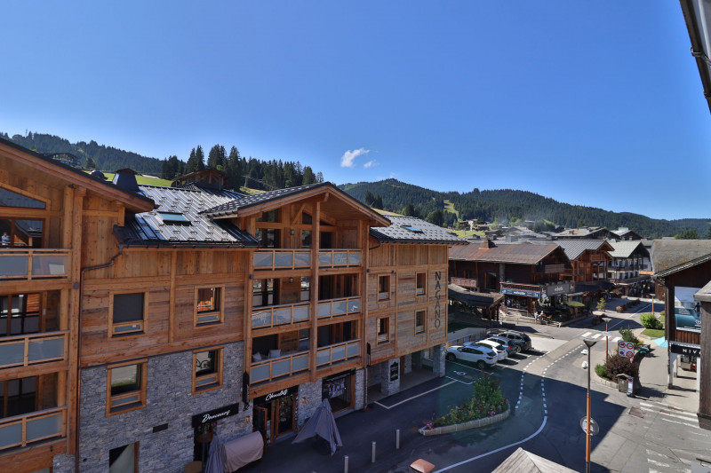 _lv_images__lot_0000000114_11_20449198