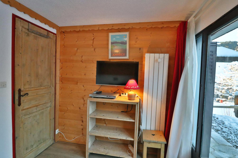 _lv_images__lot_0000000118_07_19401220