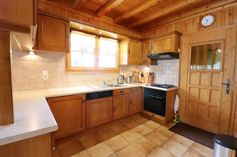 _lv_images__lot_0000000120_03_19143542