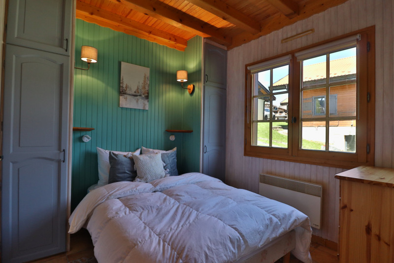 _lv_images__lot_0000000120_05_17724047