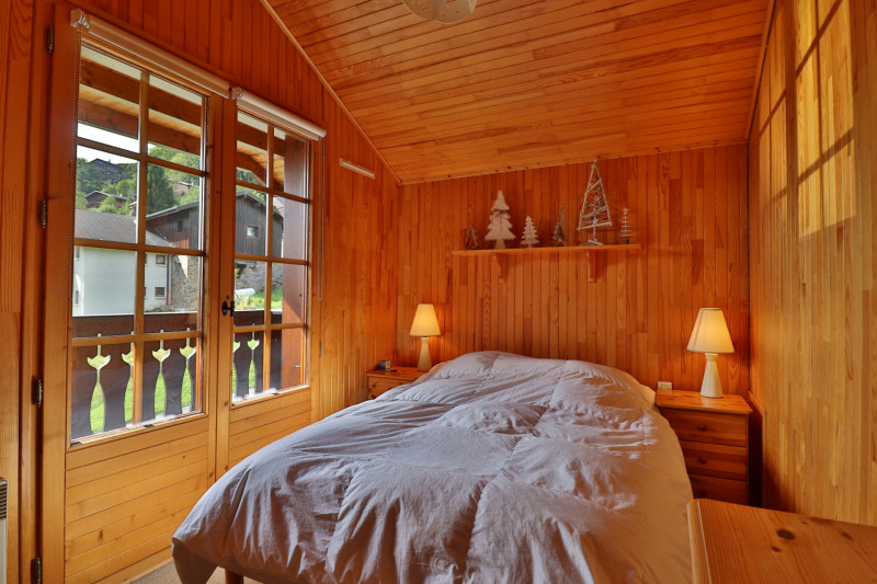 _lv_images__lot_0000000120_07_18080443 _lv_images__lot_0000000120_07_18080443