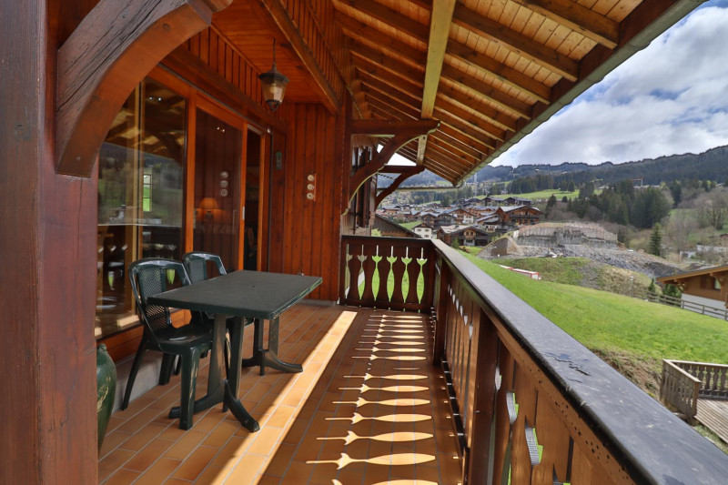 _lv_images__lot_0000000120_11_18496244