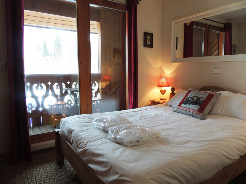 _lv_images__lot_0000000120_15_18436792