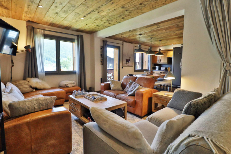 _lv_images__lot_0000000121_02_19123885 _lv_images__lot_0000000121_02_19123885