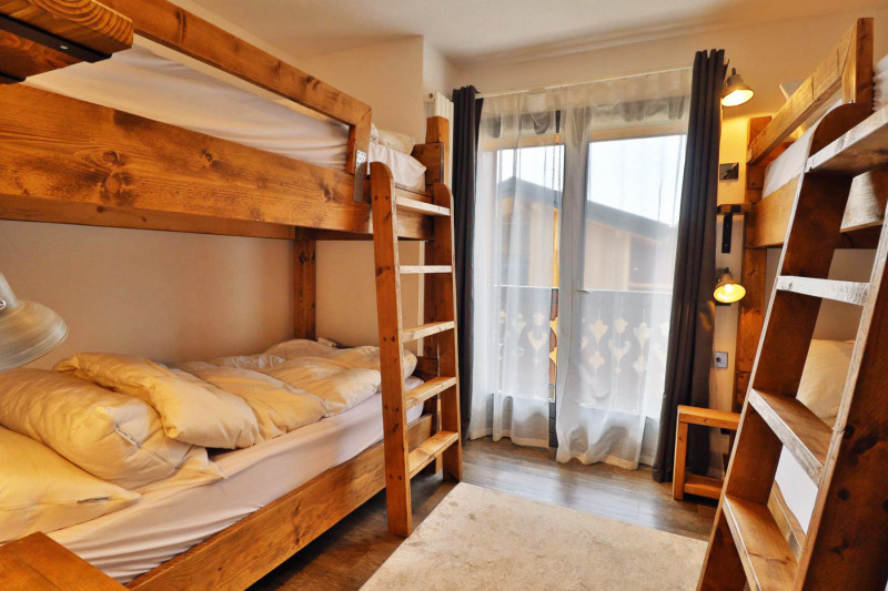 _lv_images__lot_0000000121_09_19123892 _lv_images__lot_0000000121_09_19123892