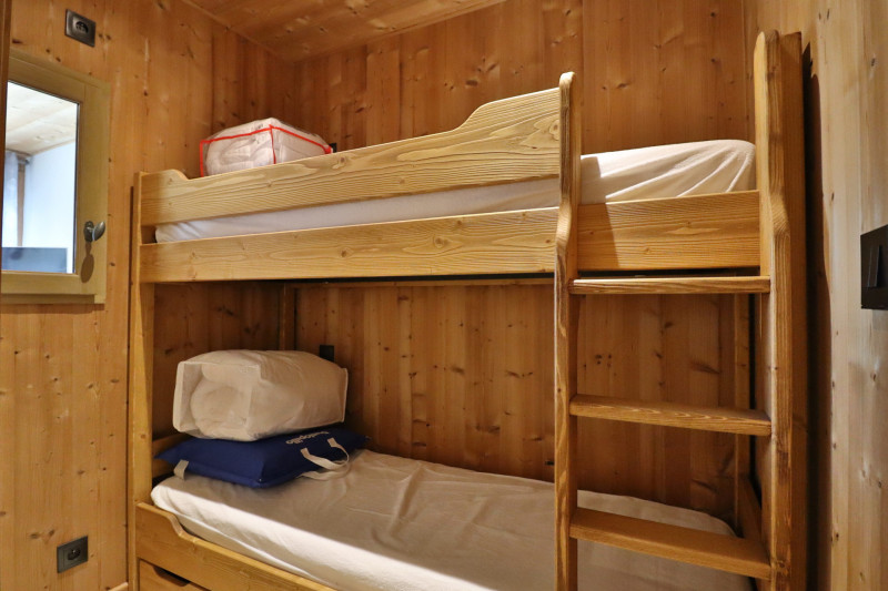 _lv_images__lot_0000000123_07_19153365 _lv_images__lot_0000000123_07_19153365