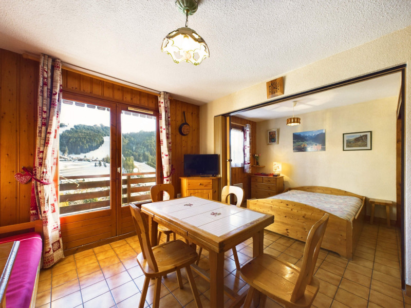 _lv_images__lot_0000000124_01_19353614