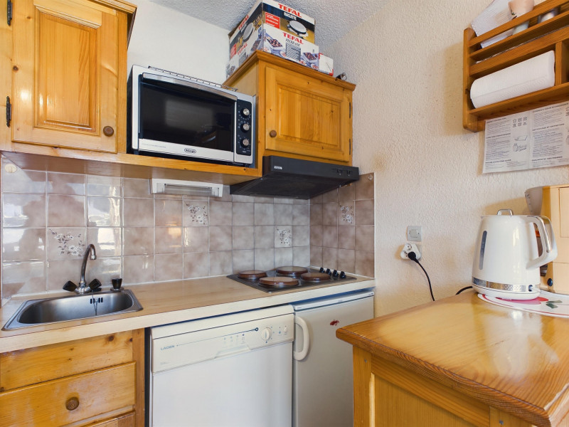 _lv_images__lot_0000000124_03_19353616