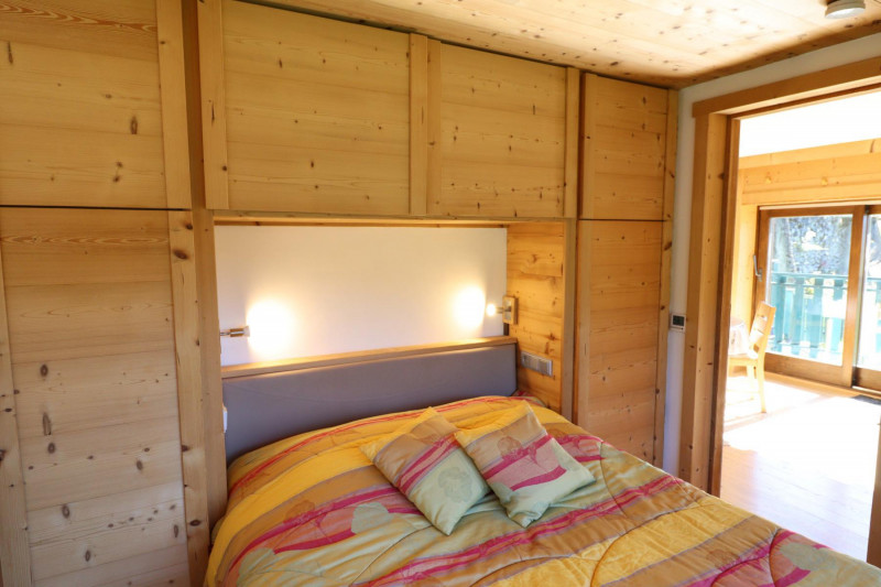 _lv_images__lot_0000000125_05_18147874 _lv_images__lot_0000000125_05_18147874