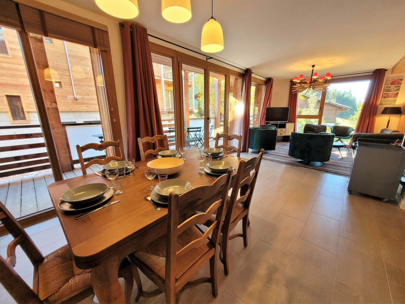 _lv_images__lot_0000000127_01_18426954