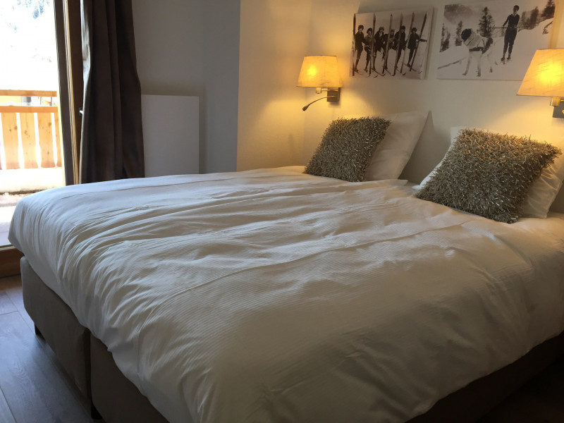 _lv_images__lot_0000000127_06_18362391