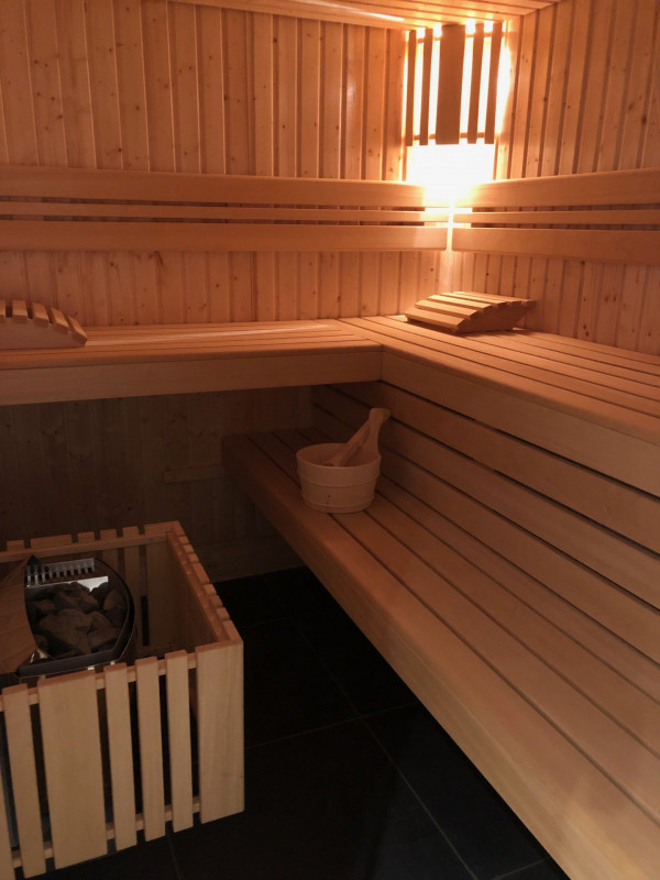 _lv_images__lot_0000000127_14_18438040