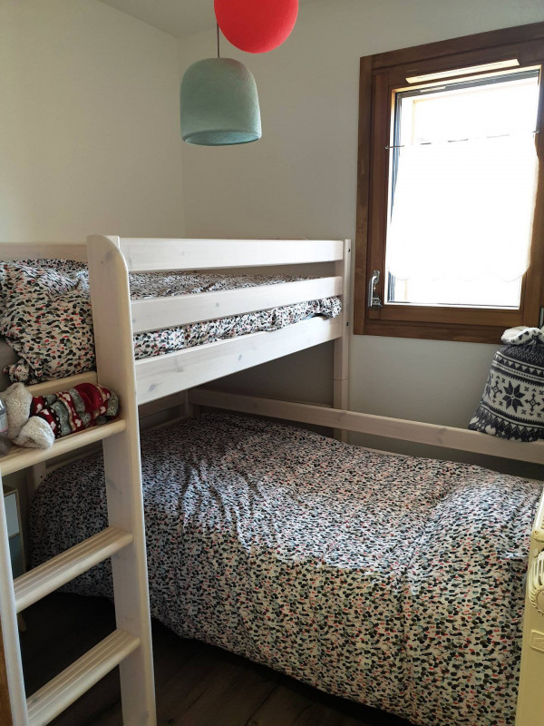 _lv_images__lot_0000000135_05_17975593