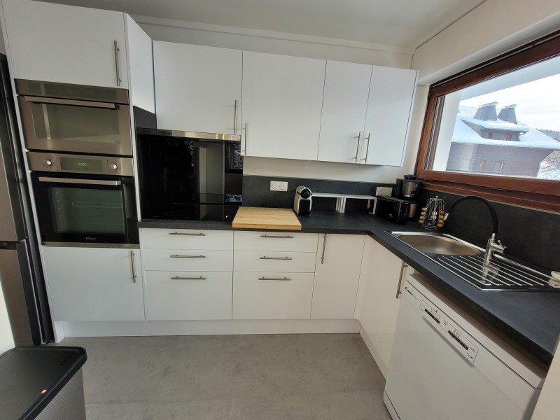 _lv_images__lot_0000000141_04_18444651