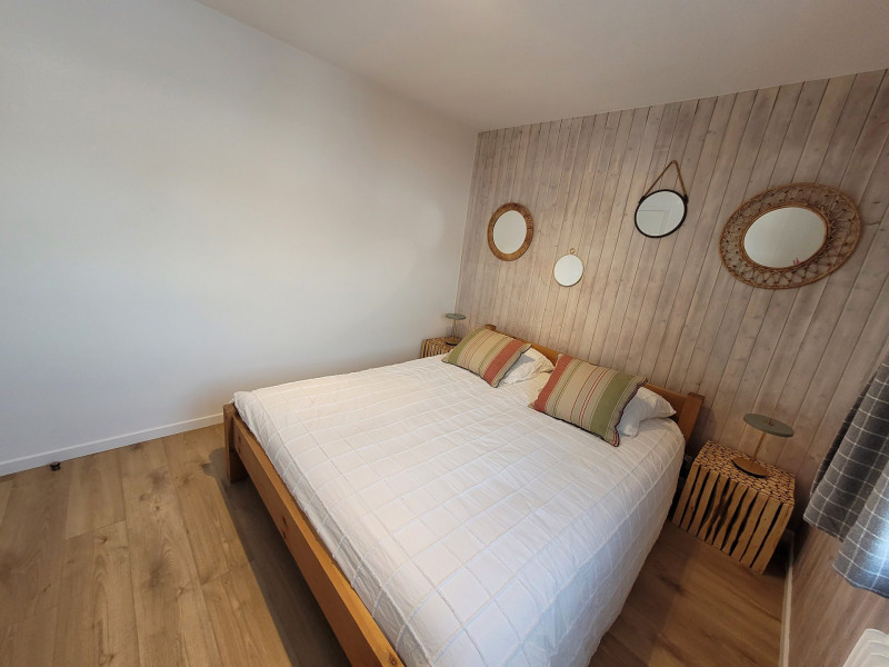 _lv_images__lot_0000000141_07_18792305