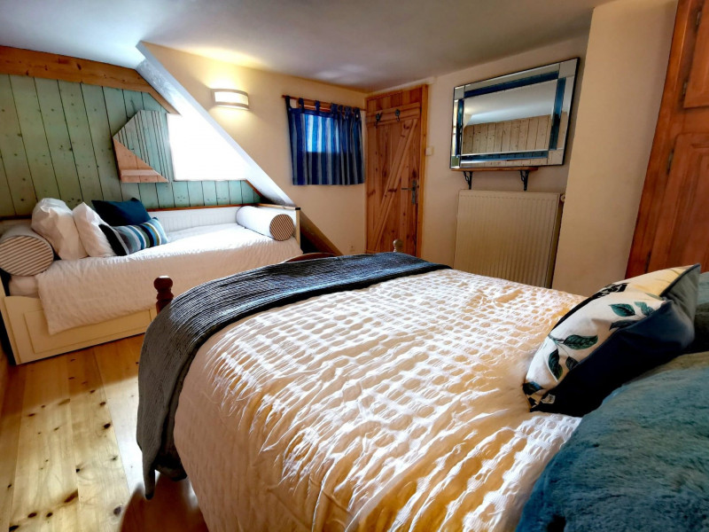 _lv_images__lot_0000000143_10_17967596