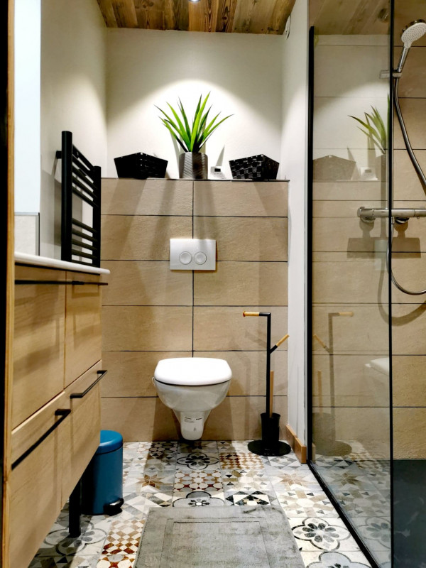 _lv_images__lot_0000000147_06_18493094 _lv_images__lot_0000000147_06_18493094