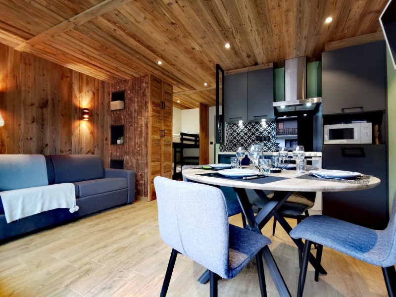 _lv_images__lot_0000000147_14_18125457