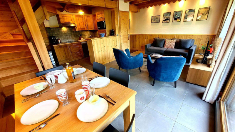 _lv_images__lot_0000000152_02_18162500