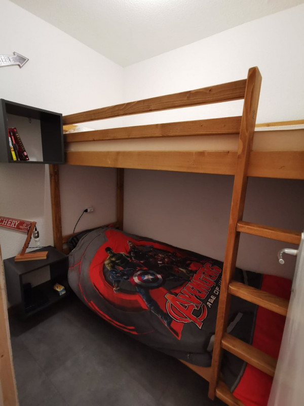 _lv_images__lot_0000000154_04_19169057