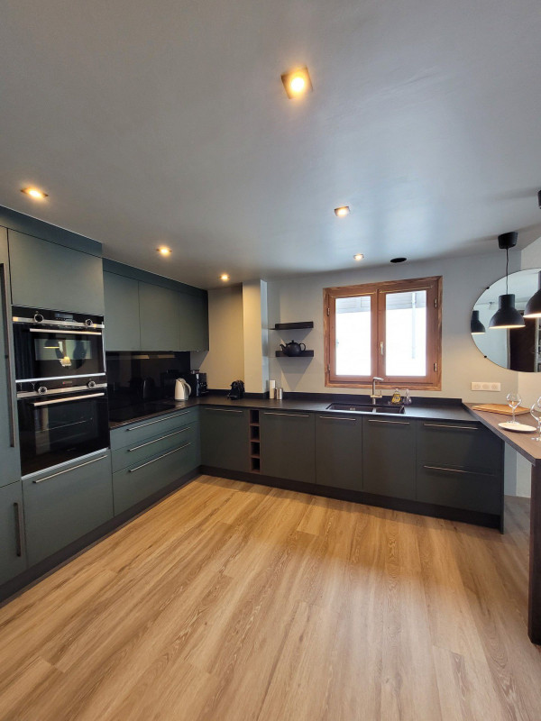 _lv_images__lot_0000000157_02_19292837