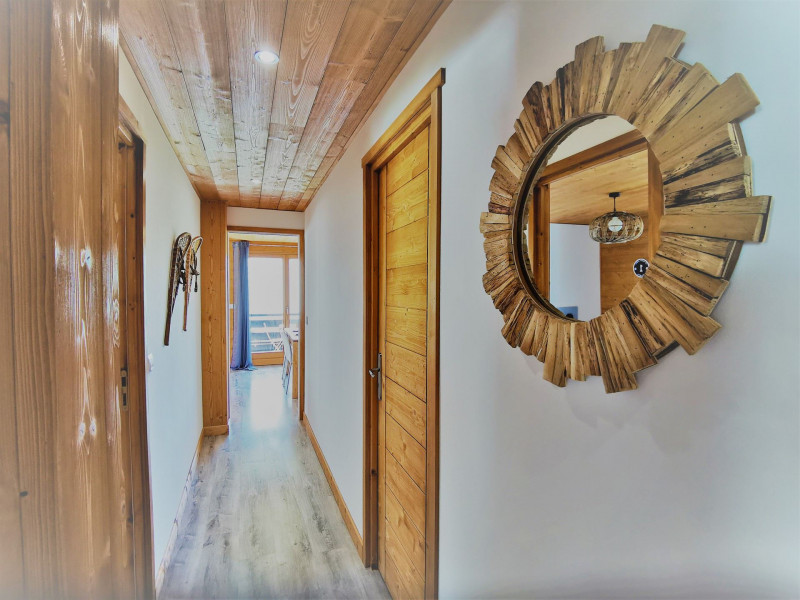 _lv_images__lot_0000000158_12_18076691 _lv_images__lot_0000000158_12_18076691