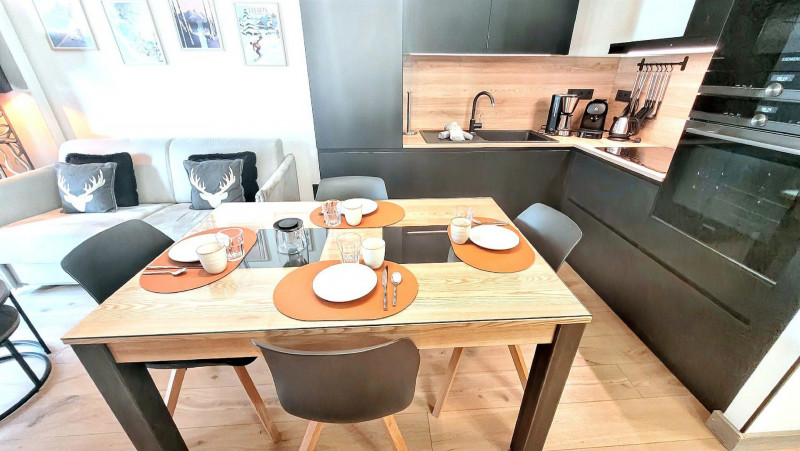 _lv_images__lot_0000000160_04_19294139