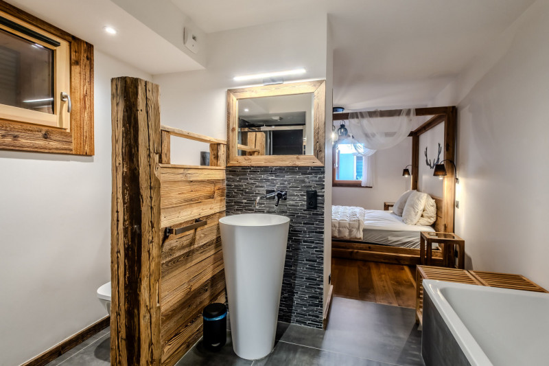 _lv_images__lot_0000000161_12_19387998