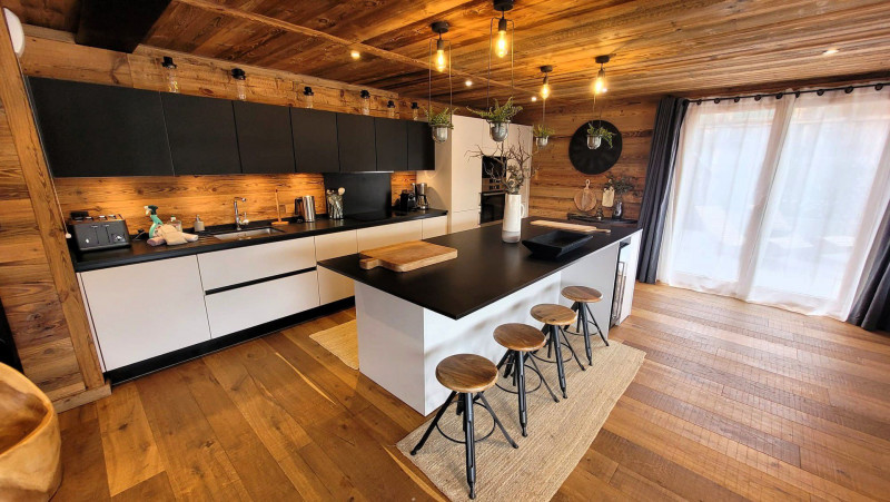 _lv_images__lot_0000000163_02_18491813