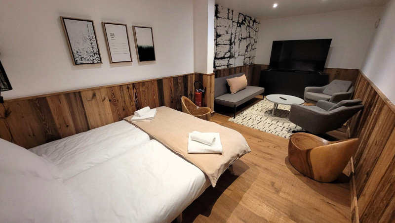 _lv_images__lot_0000000163_08_18426121