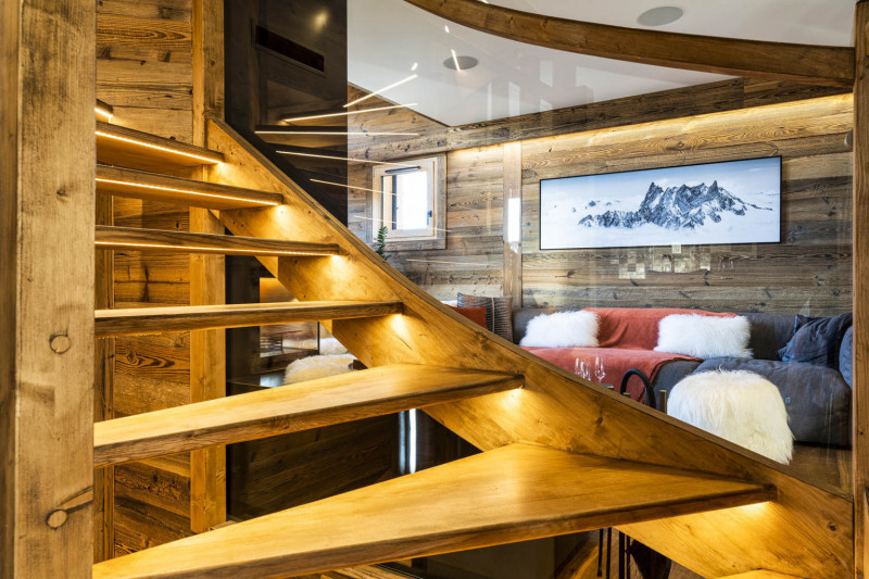 _lv_images__lot_0000000167_05_18426243