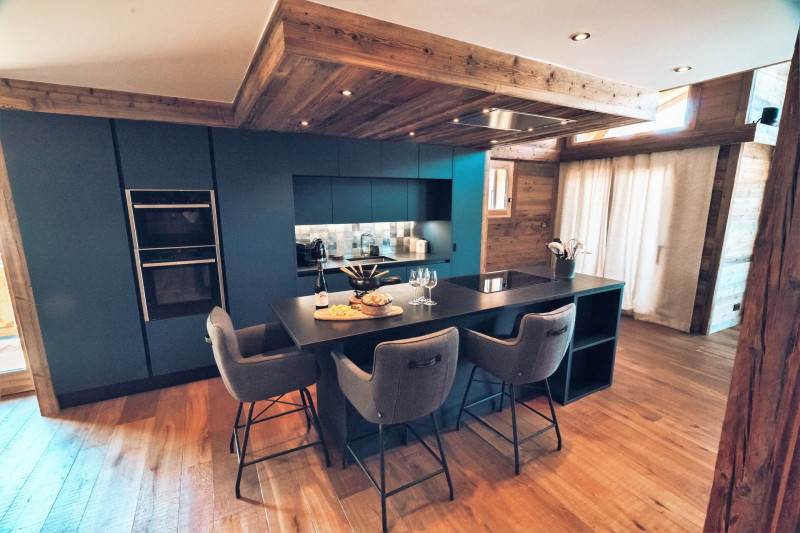 _lv_images__lot_0000000167_06_18783301