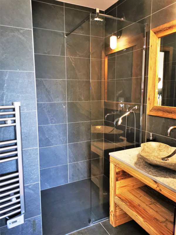 _lv_images__lot_0000000168_07_18124467