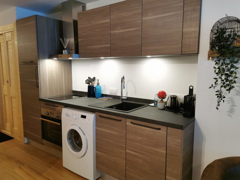 _lv_images__lot_0000000169_11_18482722